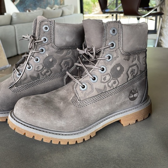 BRAND NEW Timberland Boots - Picture 12 of 16